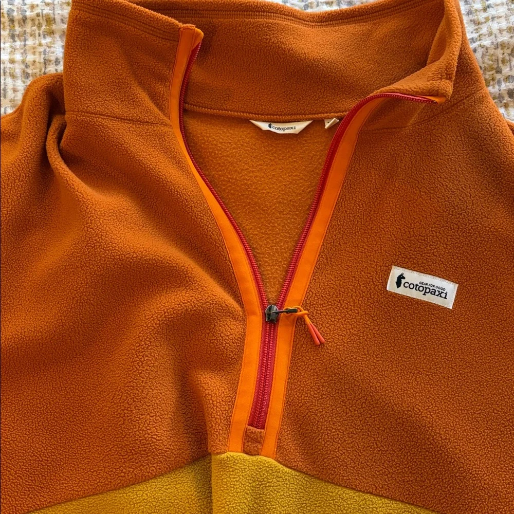 Cotopaxi Two-Tone Orange and Yellow Fleece - Picture 3 of 7
